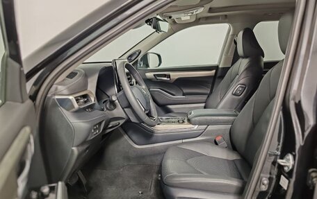 Toyota Highlander, 2024 год, 6 690 000 рублей, 16 фотография