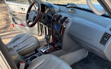 Hyundai Terracan I, 2004 год, 695 000 рублей, 2 фотография