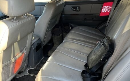 Hyundai Terracan I, 2004 год, 695 000 рублей, 3 фотография