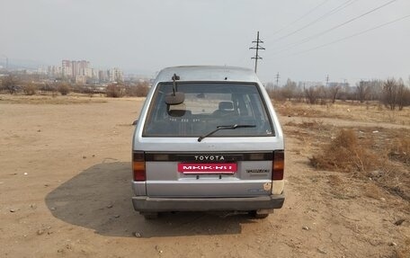 Toyota Town Ace III, 1987 год, 299 000 рублей, 3 фотография