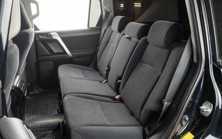 Toyota Land Cruiser Prado 150 рестайлинг 2, 2016 год, 3 499 000 рублей, 9 фотография