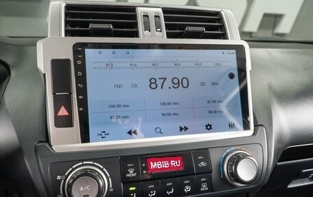 Toyota Land Cruiser Prado 150 рестайлинг 2, 2016 год, 3 499 000 рублей, 12 фотография