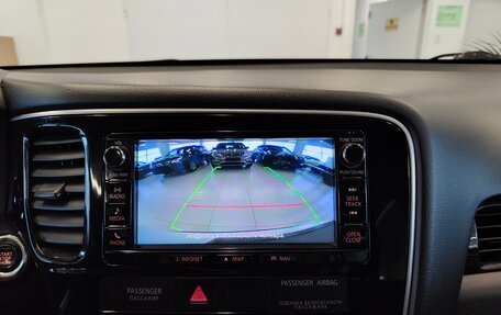 Mitsubishi Outlander III рестайлинг 3, 2015 год, 1 450 000 рублей, 8 фотография