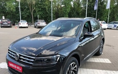 Volkswagen Tiguan II, 2018 год, 2 850 000 рублей, 1 фотография