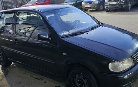Volkswagen Polo III рестайлинг, 1998 год, 240 000 рублей, 1 фотография