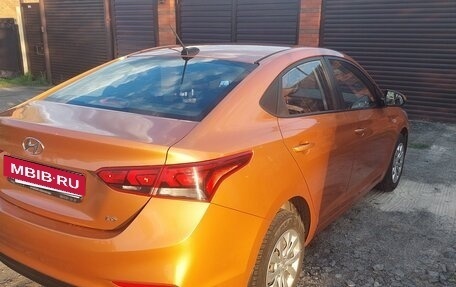 Hyundai Solaris II рестайлинг, 2017 год, 1 500 000 рублей, 3 фотография