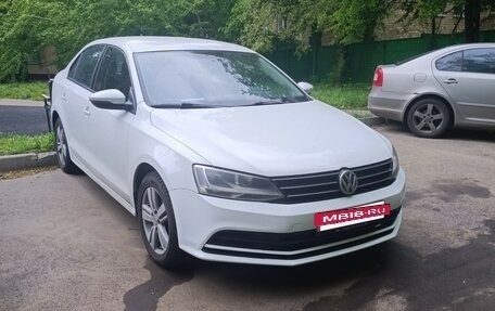 Volkswagen Jetta VI, 2017 год, 1 050 000 рублей, 2 фотография