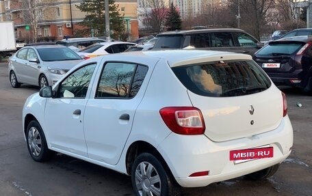 Renault Sandero II рестайлинг, 2019 год, 630 000 рублей, 3 фотография