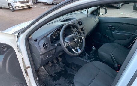 Renault Sandero II рестайлинг, 2019 год, 630 000 рублей, 9 фотография