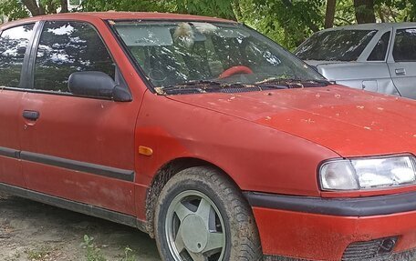 Nissan Primera II рестайлинг, 1992 год, 100 000 рублей, 2 фотография