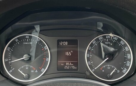 Skoda Octavia, 2011 год, 595 000 рублей, 11 фотография