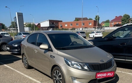 KIA Rio III рестайлинг, 2013 год, 870 000 рублей, 2 фотография