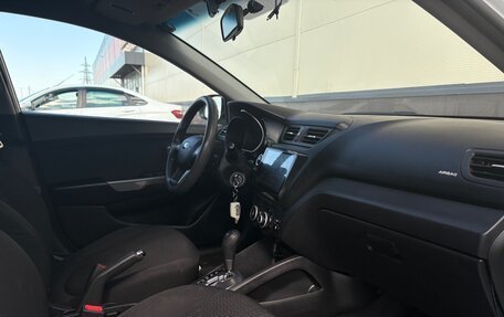 KIA Rio III рестайлинг, 2013 год, 827 000 рублей, 13 фотография