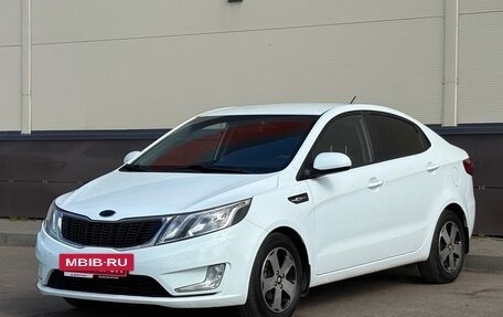 KIA Rio III рестайлинг, 2013 год, 827 000 рублей, 3 фотография