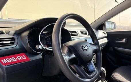 KIA Rio III рестайлинг, 2013 год, 827 000 рублей, 10 фотография