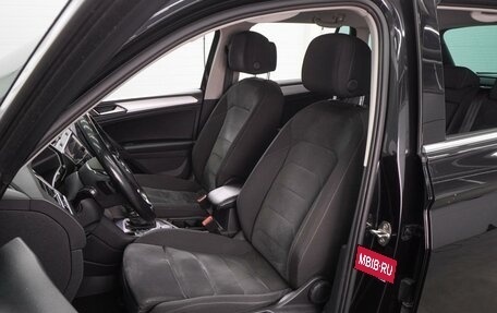 Volkswagen Tiguan II, 2018 год, 2 499 000 рублей, 10 фотография