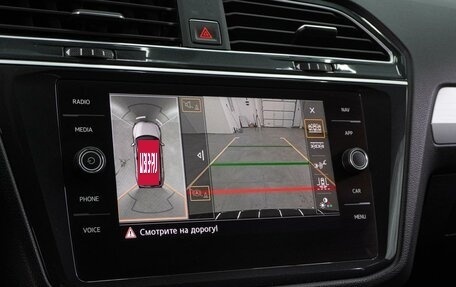 Volkswagen Tiguan II, 2018 год, 2 499 000 рублей, 15 фотография