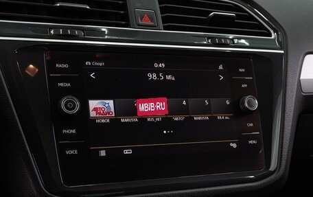 Volkswagen Tiguan II, 2018 год, 2 499 000 рублей, 14 фотография