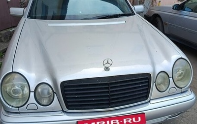 Mercedes-Benz E-Класс, 2002 год, 520 000 рублей, 1 фотография