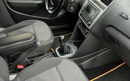 Volkswagen Polo VI (EU Market), 2015 год, 850 000 рублей, 6 фотография