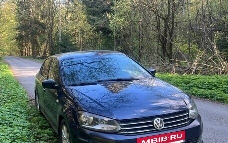 Volkswagen Polo VI (EU Market), 2015 год, 850 000 рублей, 4 фотография