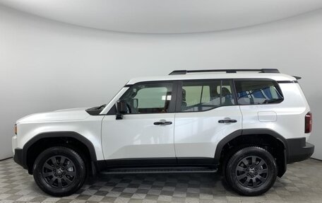 Toyota Land Cruiser Prado, 2024 год, 11 090 000 рублей, 8 фотография