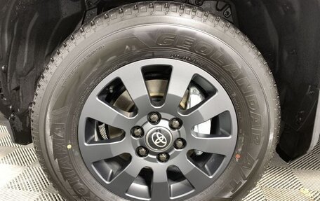Toyota Land Cruiser Prado, 2024 год, 11 090 000 рублей, 16 фотография