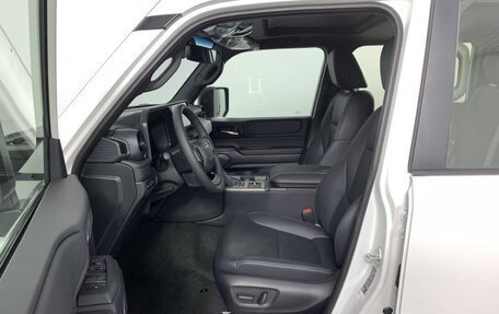 Toyota Land Cruiser Prado, 2024 год, 11 090 000 рублей, 14 фотография