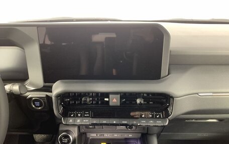 Toyota Land Cruiser Prado, 2024 год, 11 090 000 рублей, 13 фотография