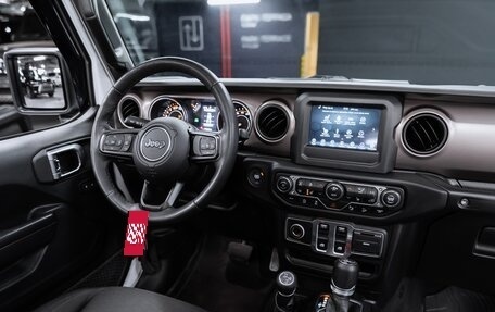 Jeep Wrangler, 2018 год, 3 600 000 рублей, 17 фотография