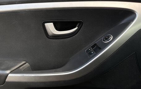 Hyundai i30 II рестайлинг, 2013 год, 830 000 рублей, 14 фотография