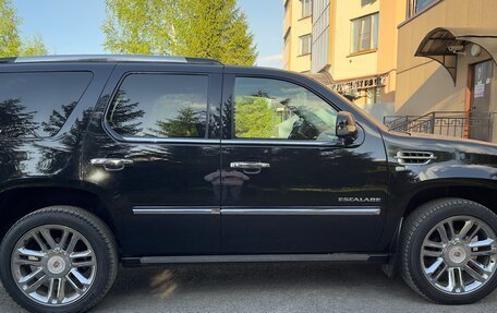 Cadillac Escalade III, 2011 год, 6 000 000 рублей, 8 фотография