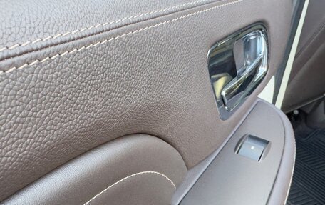 Cadillac Escalade III, 2011 год, 6 000 000 рублей, 17 фотография