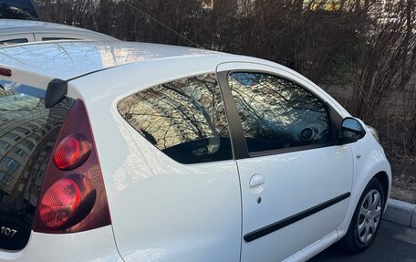 Peugeot 107 I рестайлинг, 2012 год, 340 000 рублей, 2 фотография