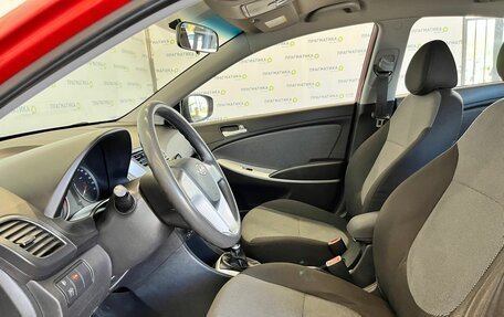 Hyundai Solaris II рестайлинг, 2011 год, 680 000 рублей, 8 фотография