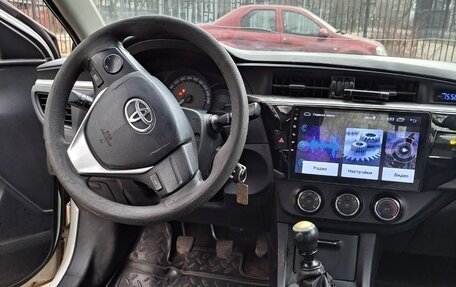 Toyota Corolla, 2013 год, 700 000 рублей, 8 фотография