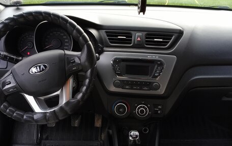 KIA Rio III рестайлинг, 2014 год, 870 000 рублей, 10 фотография