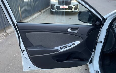 Hyundai Solaris II рестайлинг, 2014 год, 930 000 рублей, 11 фотография