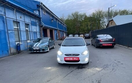 Hyundai Solaris II рестайлинг, 2014 год, 930 000 рублей, 3 фотография