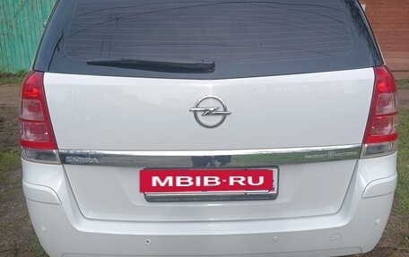 Opel Zafira B, 2013 год, 1 270 000 рублей, 4 фотография