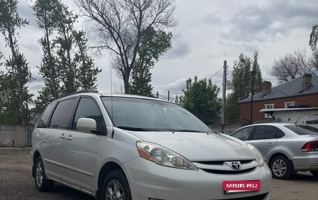 Toyota Sienna II рестайлинг, 2006 год, 1 400 000 рублей, 5 фотография