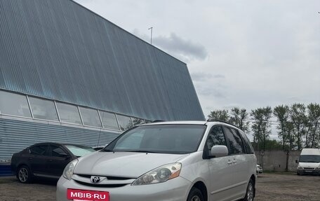 Toyota Sienna II рестайлинг, 2006 год, 1 400 000 рублей, 6 фотография