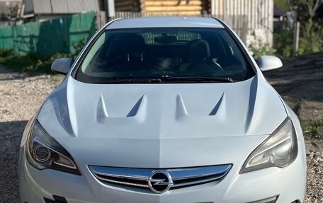 Opel Astra J, 2012 год, 660 000 рублей, 2 фотография