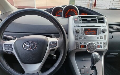 Toyota Verso I, 2011 год, 1 030 000 рублей, 7 фотография