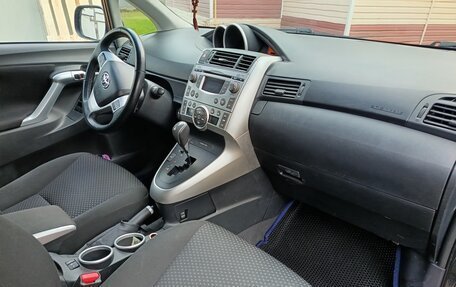 Toyota Verso I, 2011 год, 1 030 000 рублей, 6 фотография