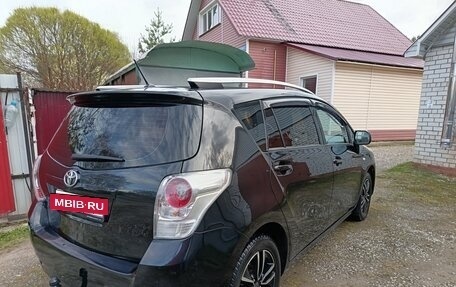 Toyota Verso I, 2011 год, 1 030 000 рублей, 4 фотография