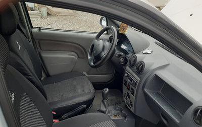 Renault Logan I, 2007 год, 340 000 рублей, 1 фотография