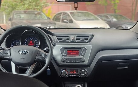 KIA Rio III рестайлинг, 2014 год, 850 000 рублей, 3 фотография