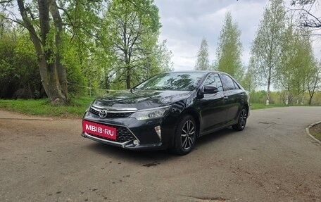 Toyota Camry, 2017 год, 2 300 000 рублей, 8 фотография