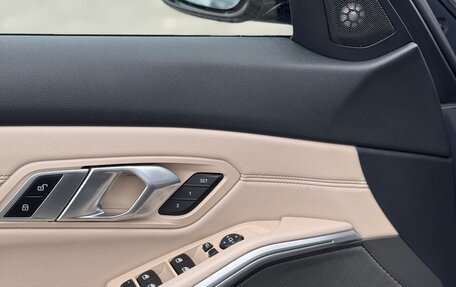 BMW 3 серия, 2019 год, 4 000 000 рублей, 15 фотография